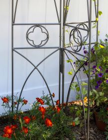 Quatrefoil Trellis